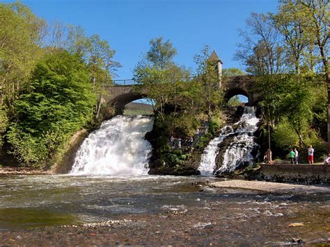 Cascade Du Coo